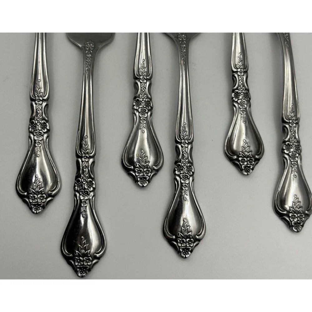Set of 6 Oneida Distinction Deluxe KENNETT SQUARE Stainless Salad Forks